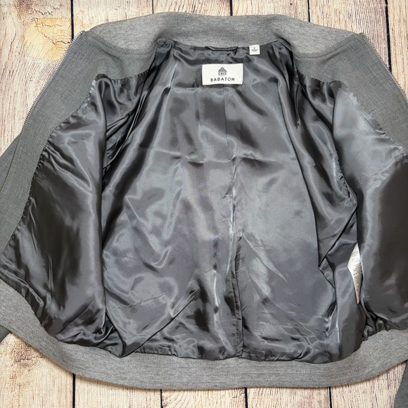 Babaton Succession Bomber - (Re)ssential - Picture 9 of 10